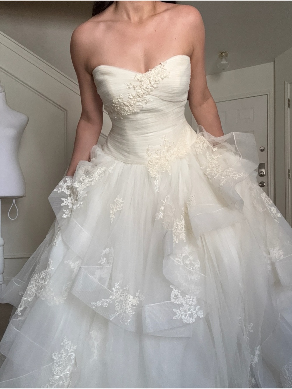 White by Vera Wang Ivory Strapless Tulle Ball Gown